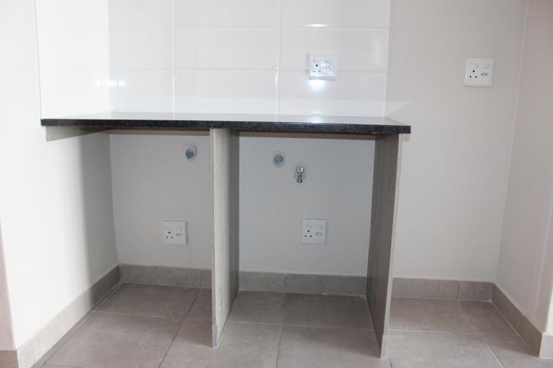To Let 2 Bedroom Property for Rent in Paarl South Western Cape
